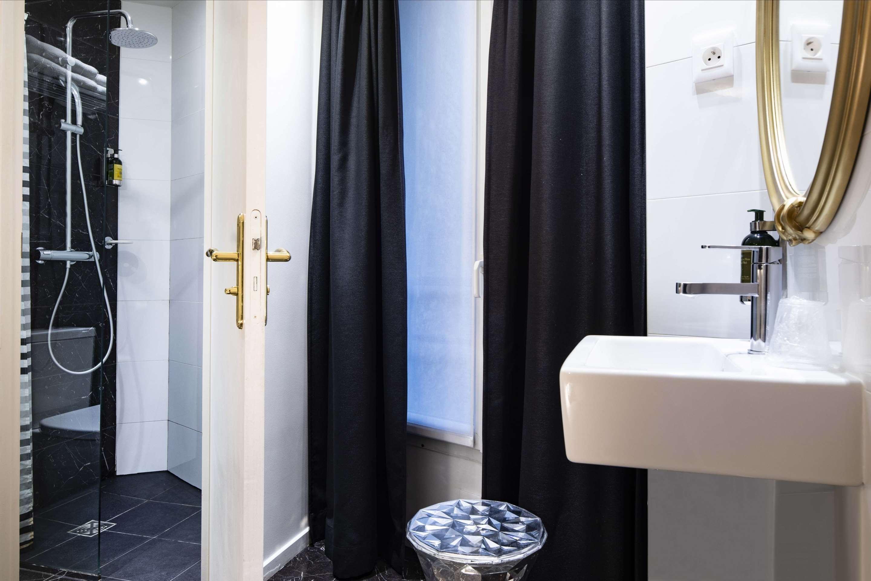 פריז Hotel Montparnasse Saint Germain מראה חיצוני תמונה